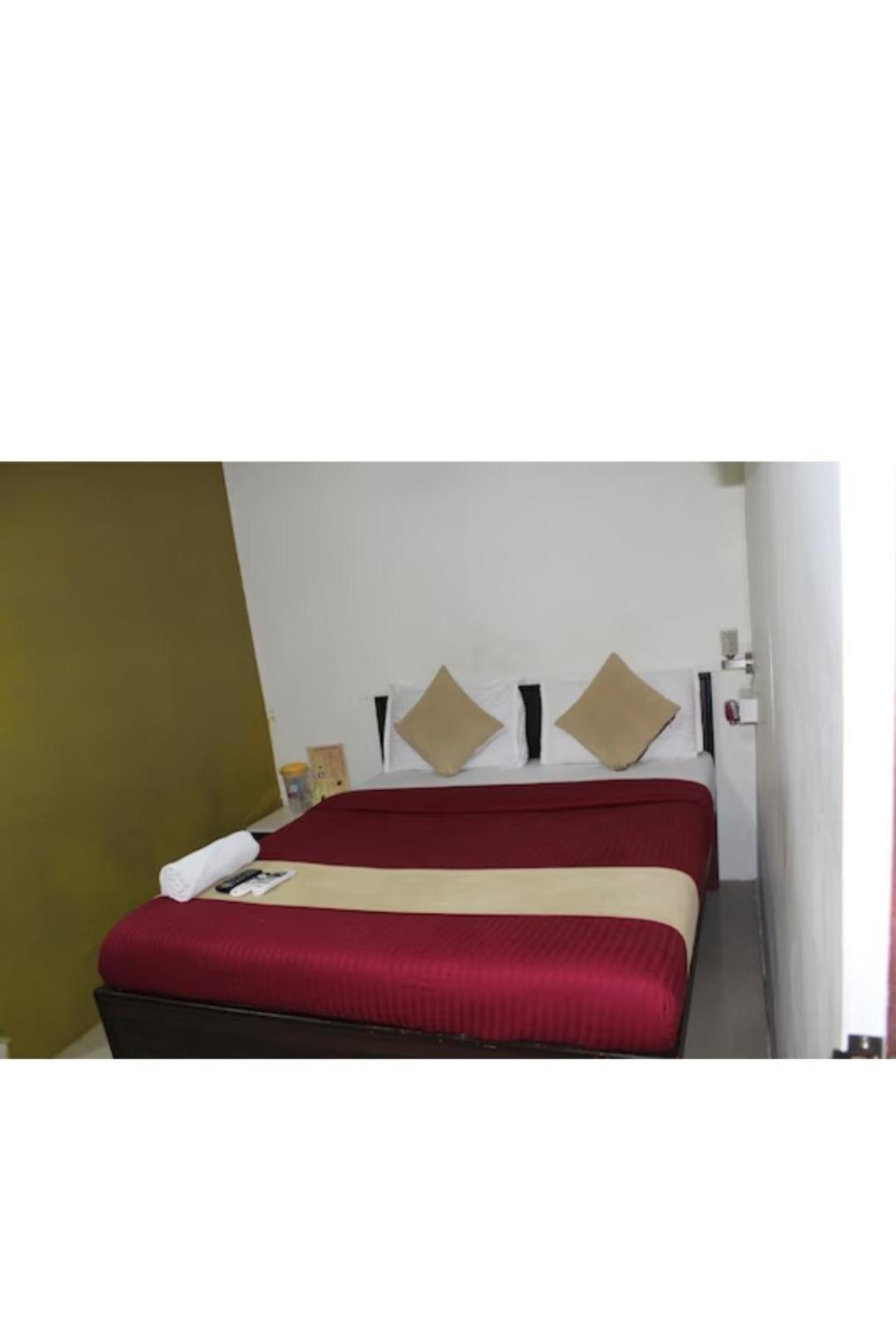 Hotel Saffron Inn Mumbai  Buitenkant foto