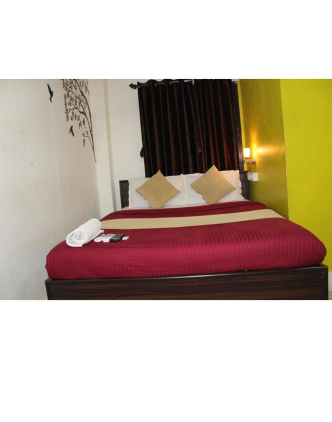 Hotel Saffron Inn Mumbai  Buitenkant foto