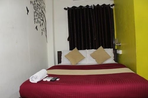 Hotel Saffron Inn Mumbai  Buitenkant foto
