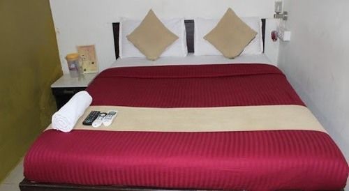 Hotel Saffron Inn Mumbai  Buitenkant foto